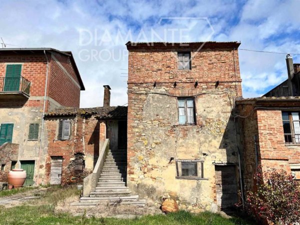 casa indipendente in vendita a Castiglione del Lago
