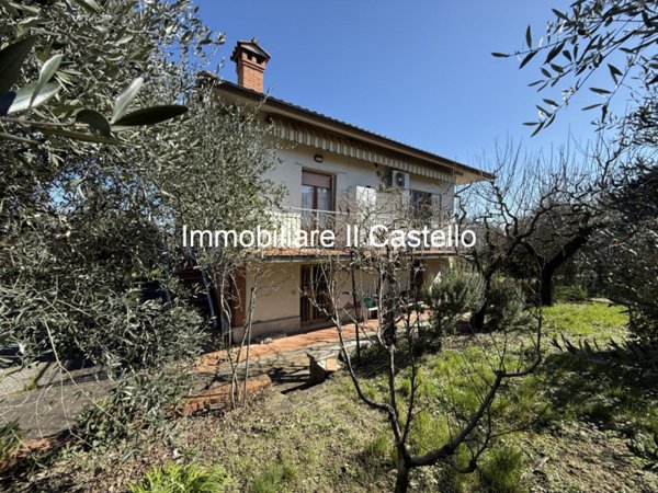 casa indipendente in vendita a Castiglione del Lago