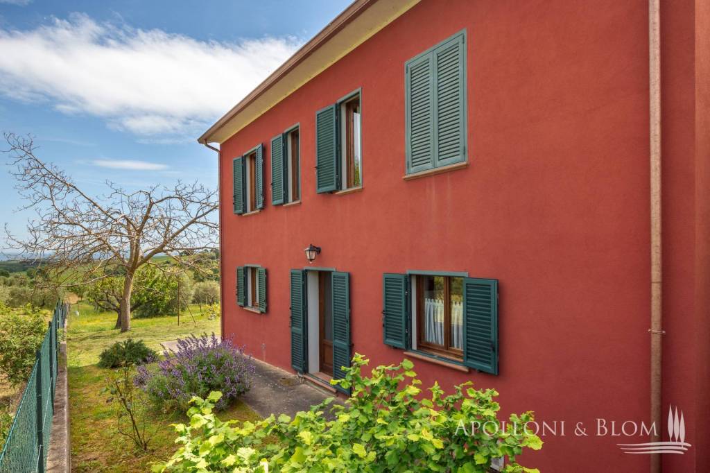 casa indipendente in vendita a Castiglione del Lago in zona Vaiano