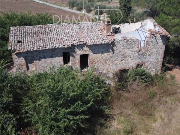 casa indipendente in vendita a Castiglione del Lago