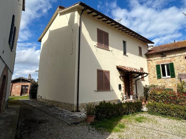 casa indipendente in vendita a Castiglione del Lago
