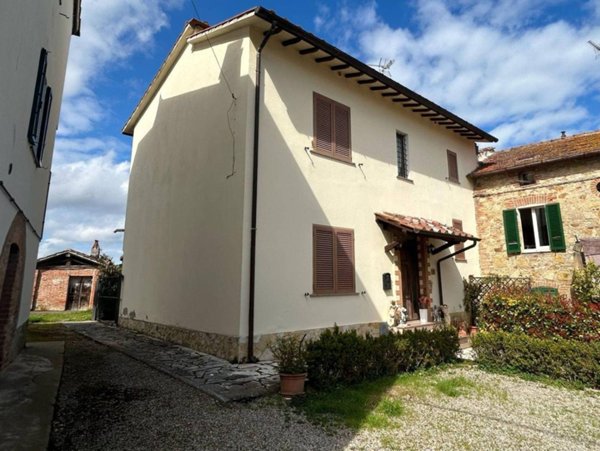 casa indipendente in vendita a Castiglione del Lago