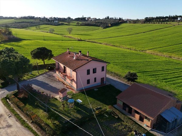casa indipendente in vendita a Castiglione del Lago in zona Villastrada