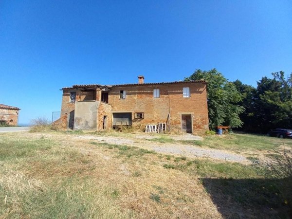 casa indipendente in vendita a Castiglione del Lago in zona Villastrada