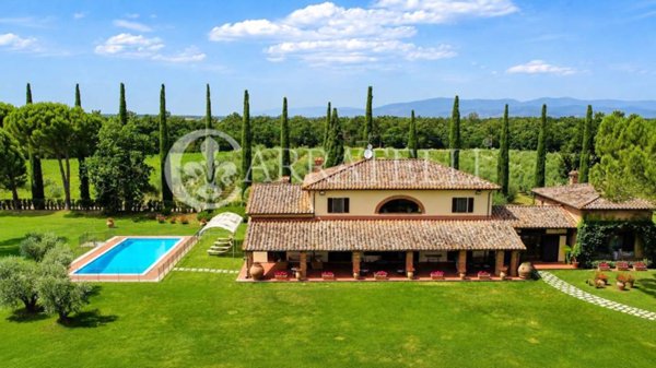 casa indipendente in vendita a Castiglione del Lago