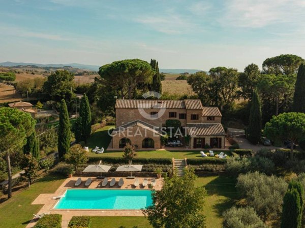 casa indipendente in vendita a Castiglione del Lago
