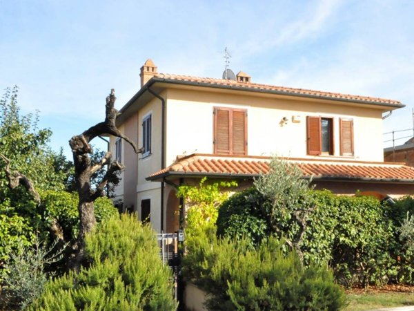 casa indipendente in vendita a Castiglione del Lago