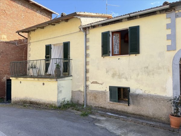 appartamento in vendita a Castiglione del Lago in zona Casamaggiore