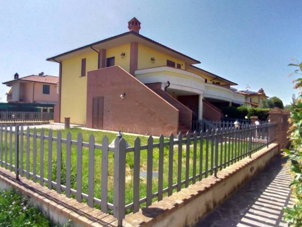 appartamento in vendita a Castiglione del Lago in zona Piana