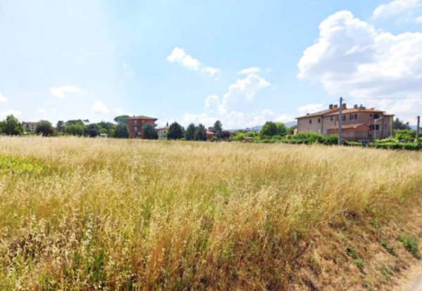terreno edificabile in vendita a Castiglione del Lago in zona Macchie