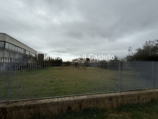 terreno edificabile in vendita a Castiglione del Lago in zona Piana