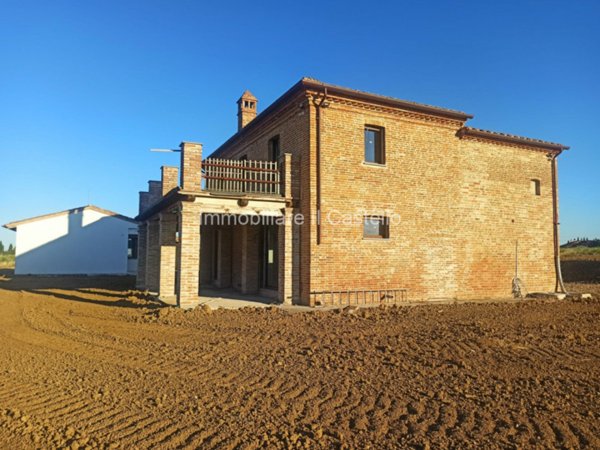 casa indipendente in vendita a Castiglione del Lago