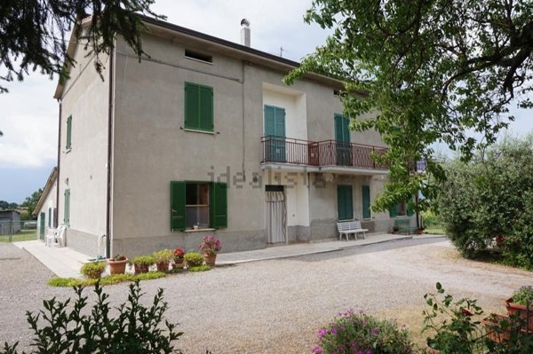 casa indipendente in vendita a Castiglione del Lago