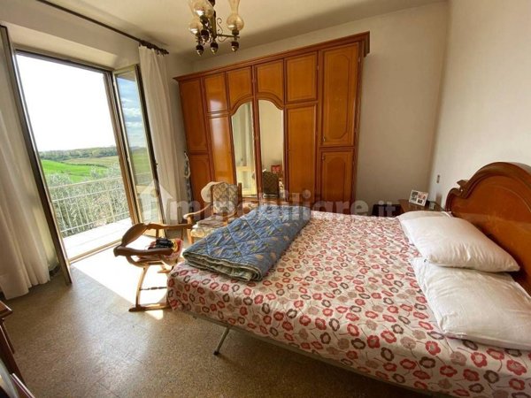 casa indipendente in vendita a Castiglione del Lago