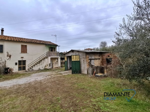 casa indipendente in vendita a Castiglione del Lago