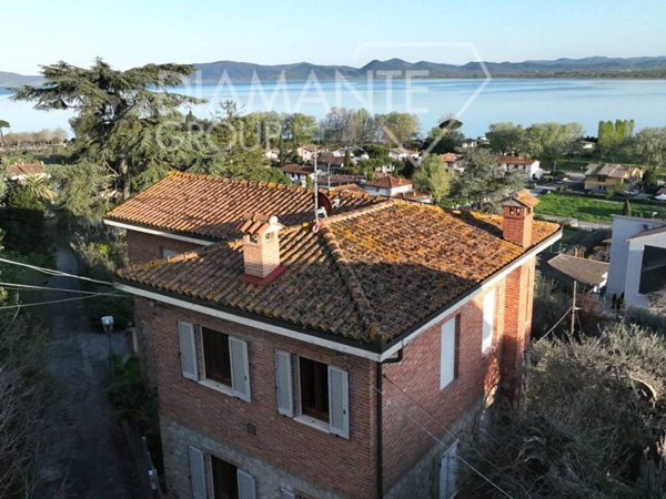 casa indipendente in vendita a Castiglione del Lago