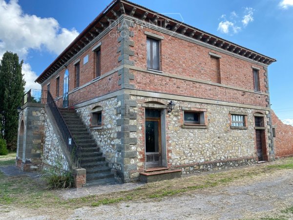 casa indipendente in vendita a Castiglione del Lago