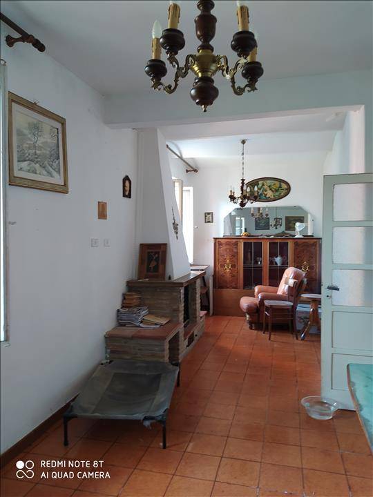 intera palazzina in vendita a Castiglione del Lago
