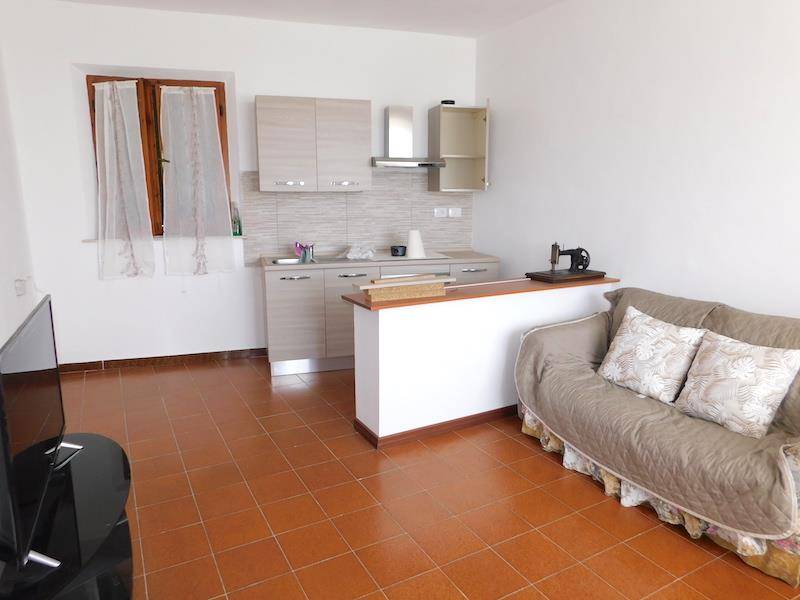 casa indipendente in vendita a Castiglione del Lago in zona Gioiella