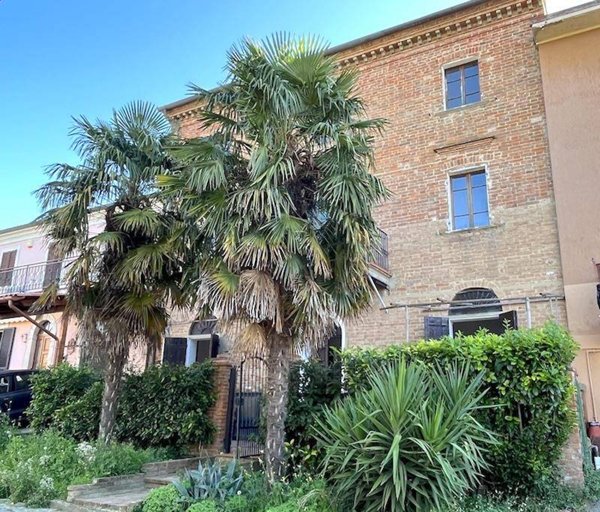 casa indipendente in vendita a Castiglione del Lago