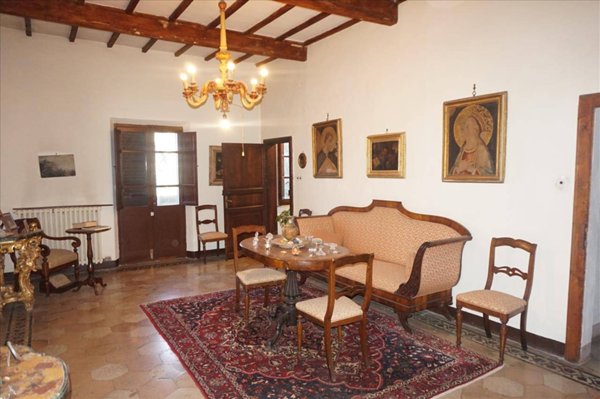casa indipendente in vendita a Castiglione del Lago
