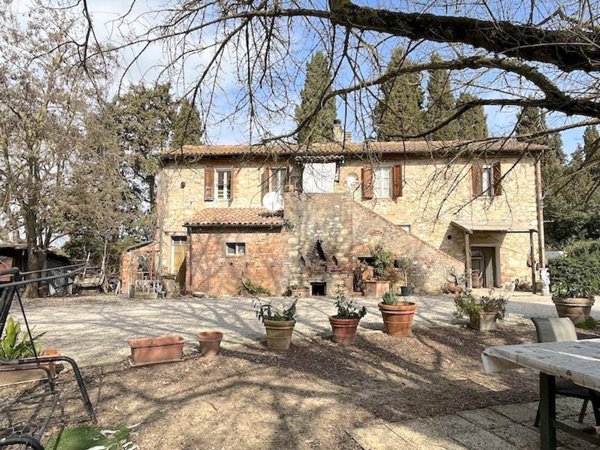 casa indipendente in vendita a Castiglione del Lago