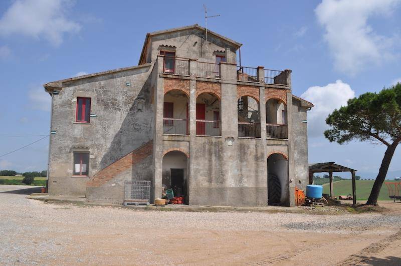 casa indipendente in vendita a Castiglione del Lago