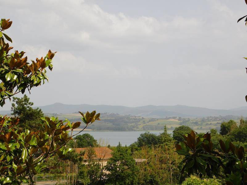 casa indipendente in vendita a Castiglione del Lago