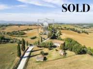 casa indipendente in vendita a Castiglione del Lago