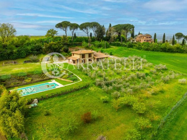 casale in vendita a Castiglione del Lago