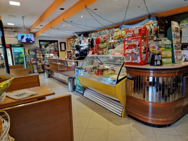 negozio in vendita a Castiglione del Lago