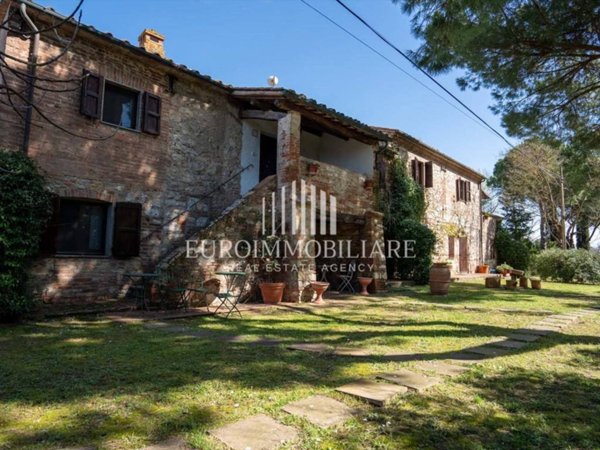 casa indipendente in vendita a Castiglione del Lago