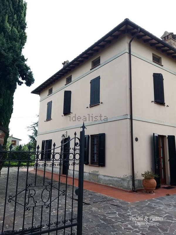 casa indipendente in vendita a Castiglione del Lago