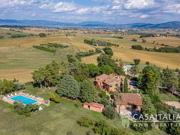 villa in vendita a Castiglione del Lago in zona Villastrada