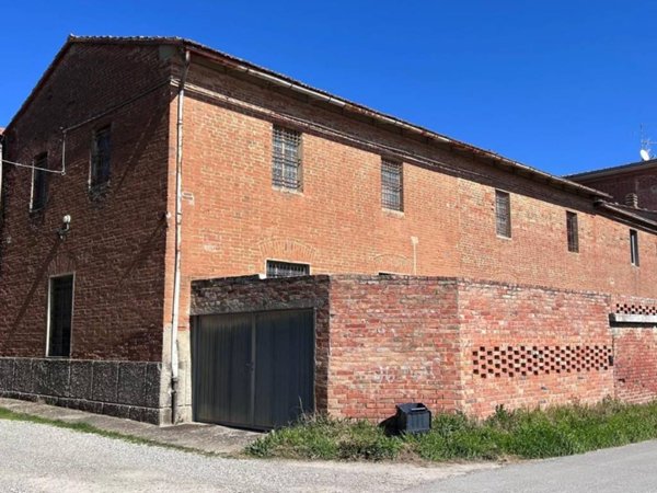 casa indipendente in vendita a Castiglione del Lago