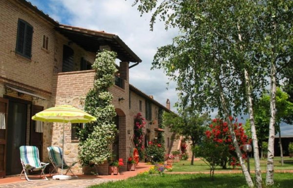 casa indipendente in vendita a Castiglione del Lago