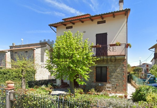 casa indipendente in vendita a Castiglione del Lago