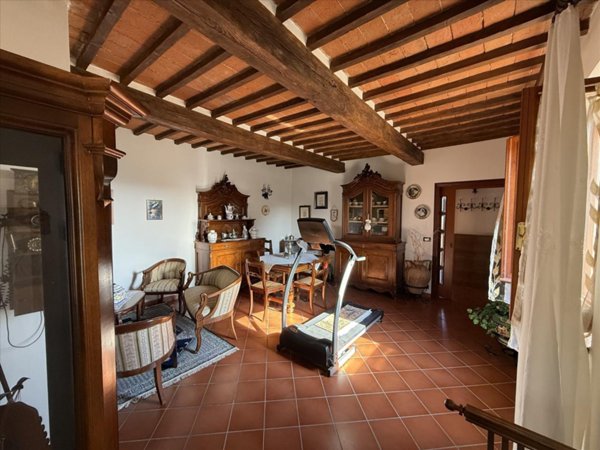 casa indipendente in vendita a Castiglione del Lago in zona Villastrada