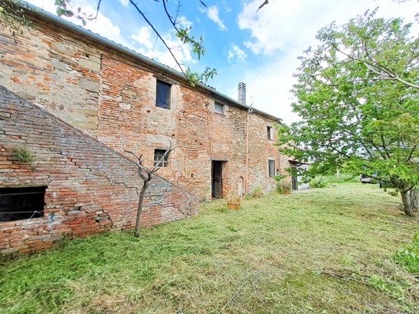 casa indipendente in vendita a Castiglione del Lago