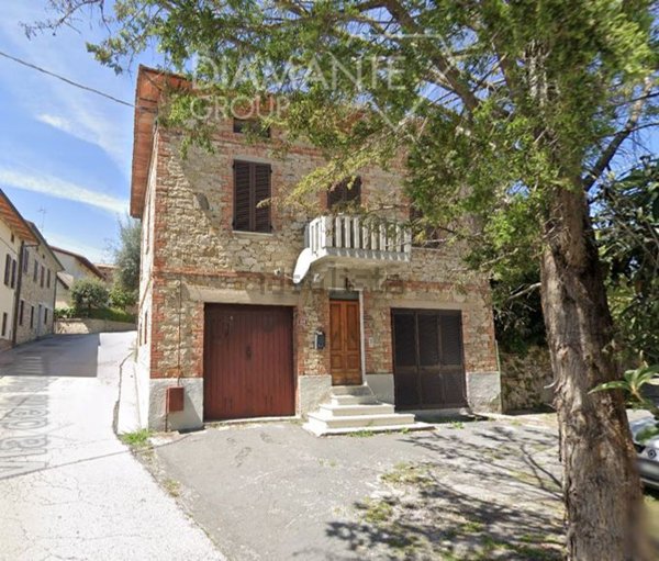 casa indipendente in vendita a Castiglione del Lago