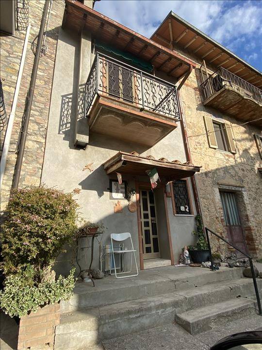 casa indipendente in vendita a Castiglione del Lago