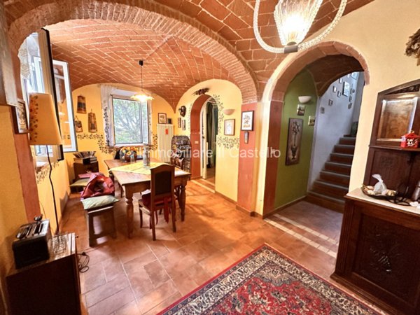 casa semindipendente in vendita a Castiglione del Lago in zona Gioiella