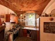 casa indipendente in vendita a Castiglione del Lago in zona Gioiella