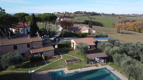azienda agricola in vendita a Castiglione del Lago