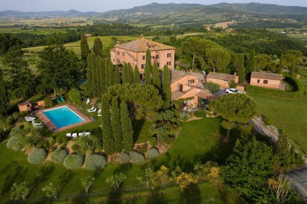 casa indipendente in vendita a Castiglione del Lago