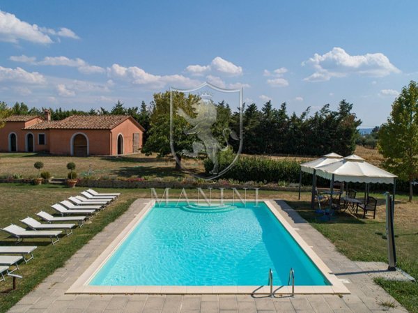 casa indipendente in vendita a Castiglione del Lago