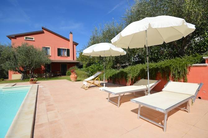 casa indipendente in vendita a Castiglione del Lago