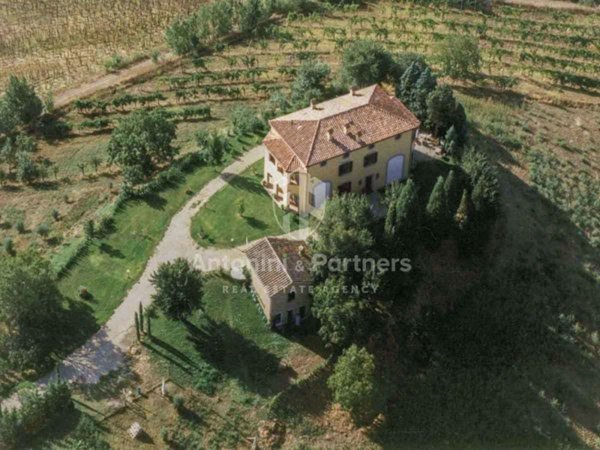 casa indipendente in vendita a Castiglione del Lago