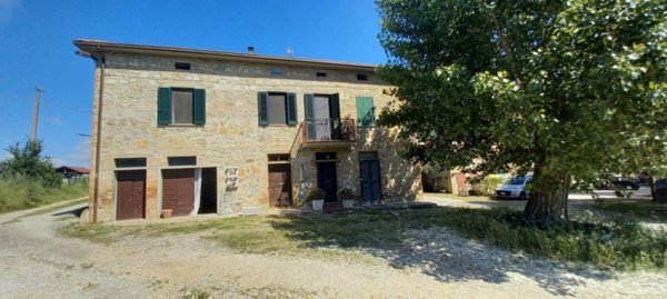 casa indipendente in vendita a Castiglione del Lago