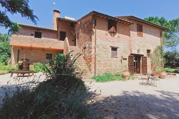 casa indipendente in vendita a Castiglione del Lago